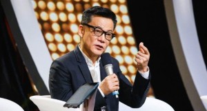 李国庆抢章夺权后当当网上架专题从摔杯到抢章引荐的书亮了
